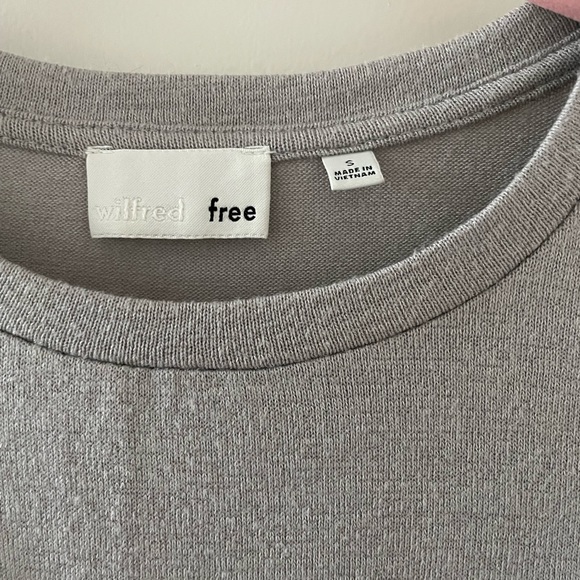 Cute cut out Wilfred knit dress - Picture 2 of 5